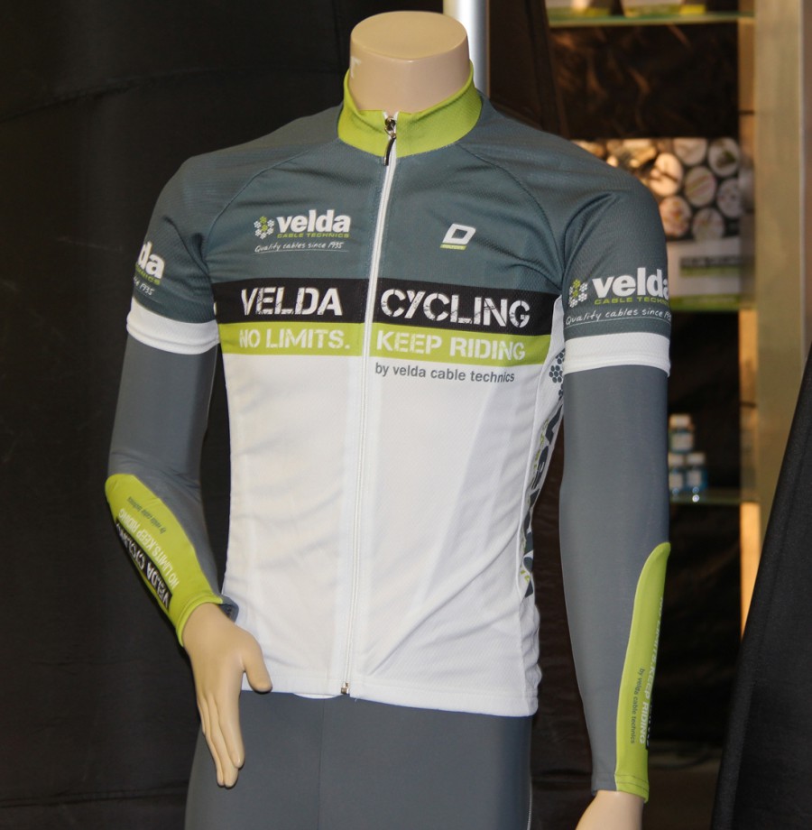 Velda Cycling wieleroutfit